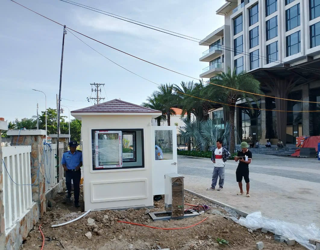 Lắp đặt chốt bảo vệ Vinacabin