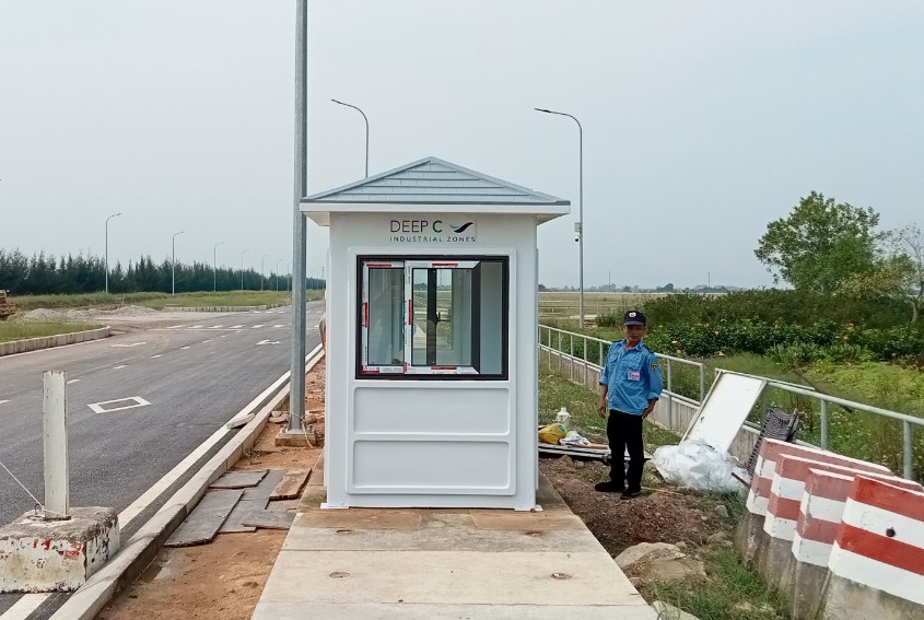 Bốt gác composite đang dần thay thế cho bốt Alu và tôn truyền thống