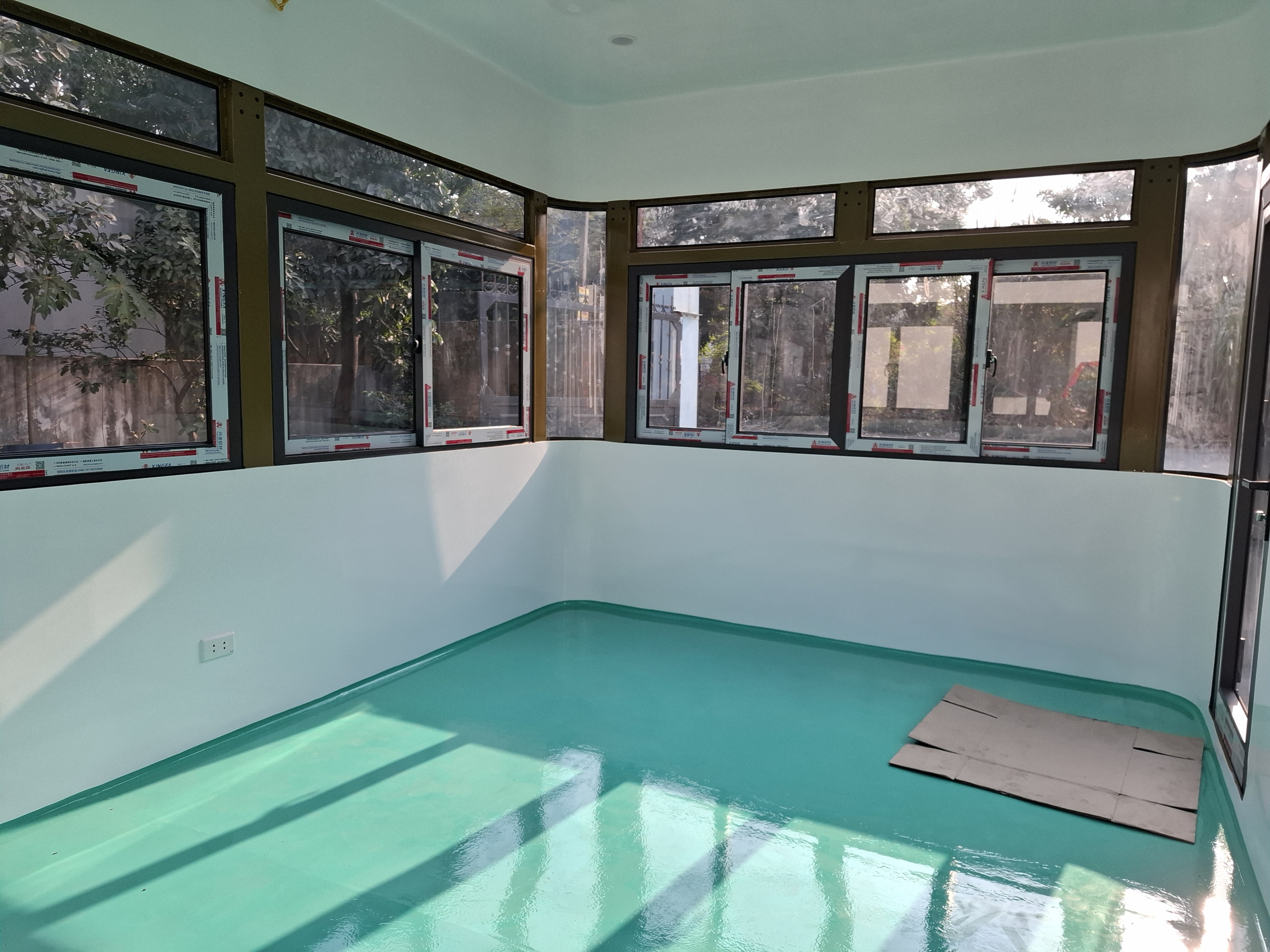 Cửa sổ nhôm Xingfa nhập khẩu, kính cường lực 8mm