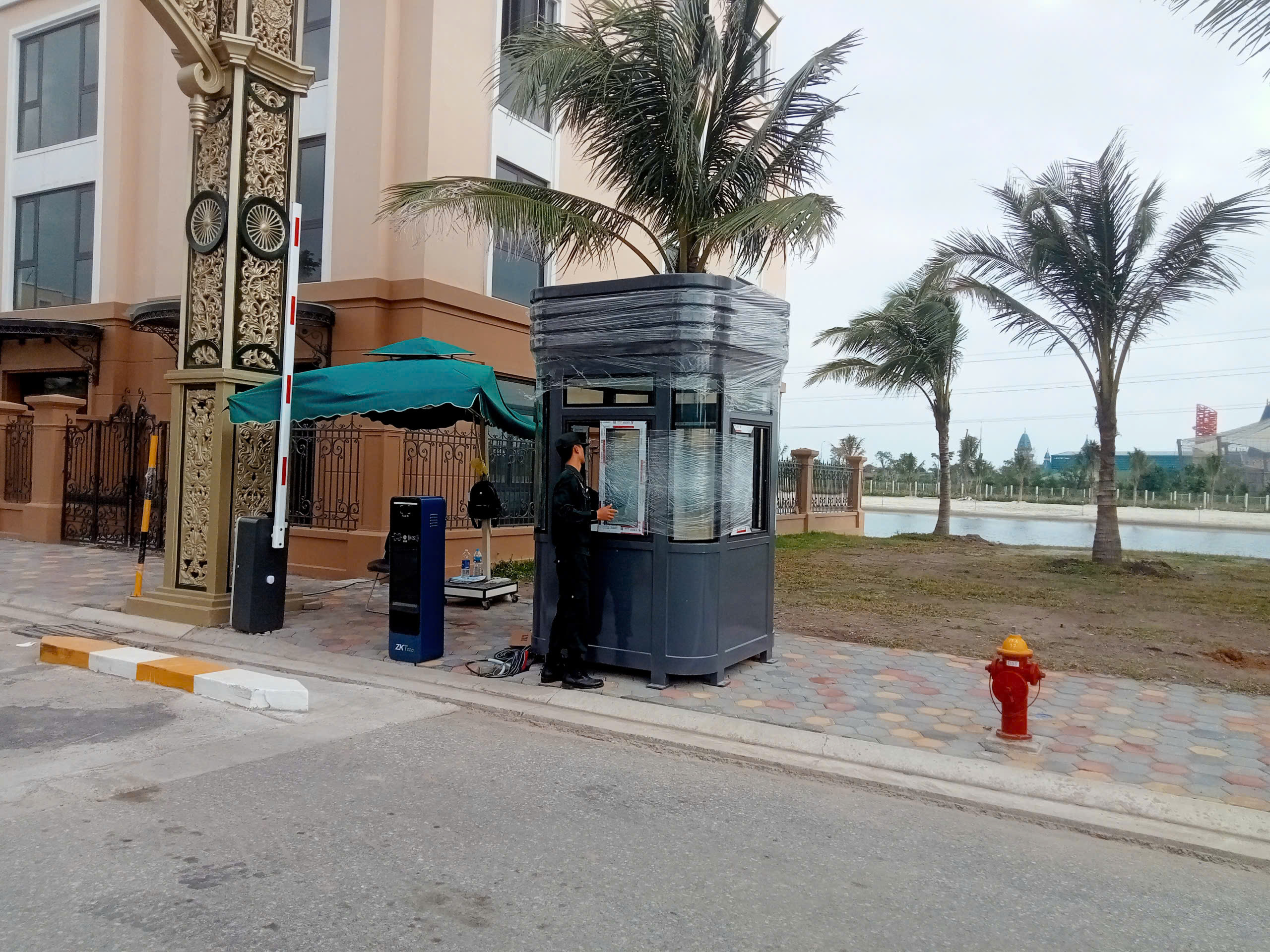 Chốt gác khu đô thị