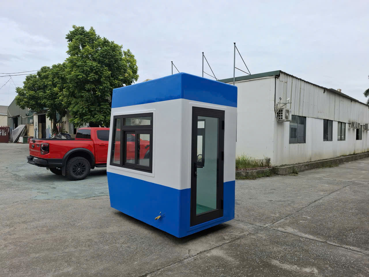 Chúng tôi có 2 loại kích thước VR1400 và VR1500 để quý khách lựa chọn